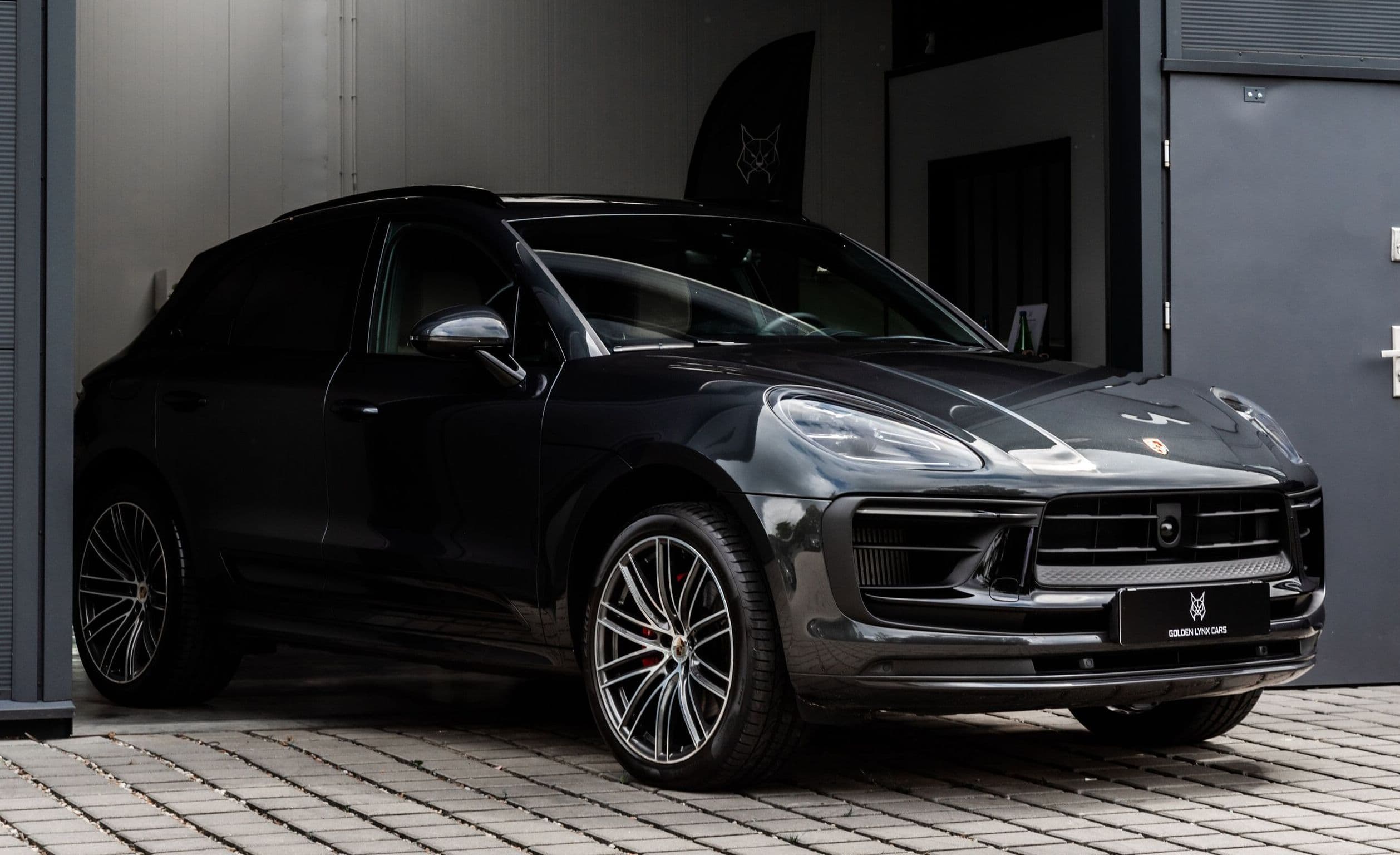 Porsche Macan S 2024 Gate